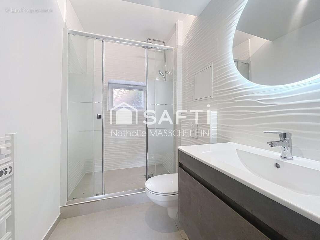 Photo 3 - Appartement à BAGNOLS-EN-FORET