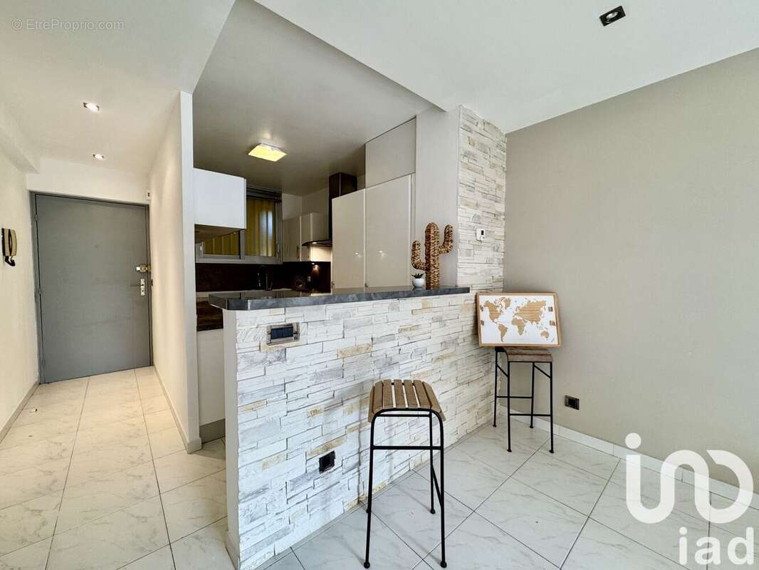 Photo 4 - Appartement à SAINT-LAURENT-DU-VAR