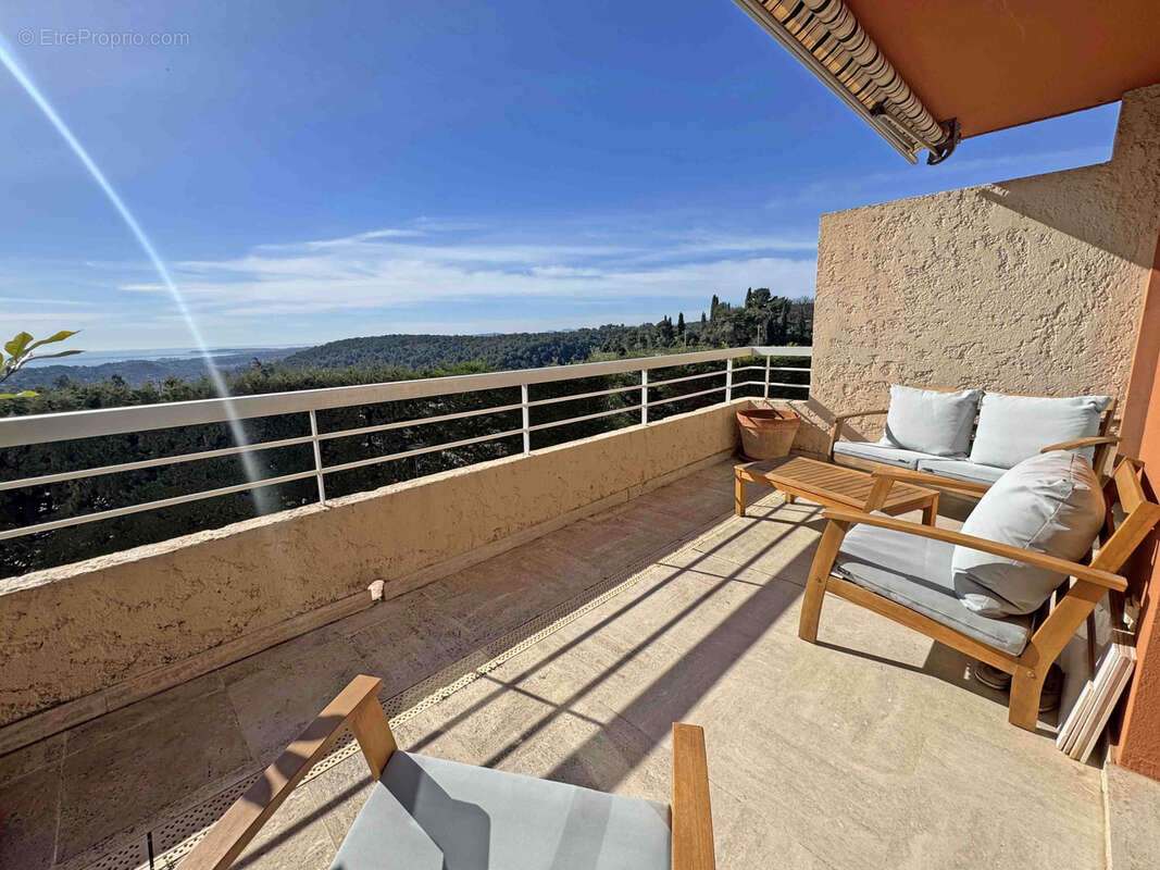 Appartement à VENCE