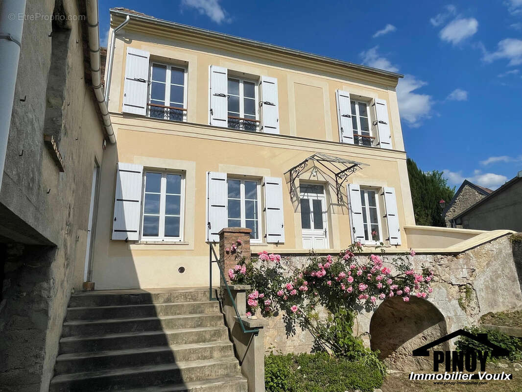 Maison à VOULX