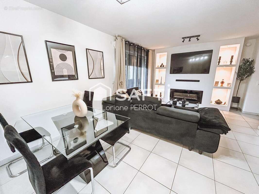 Photo 2 - Appartement à PORT-DE-BOUC