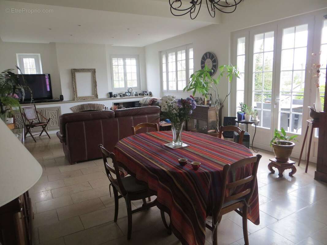 Maison à FONTENAY-SAINT-PERE