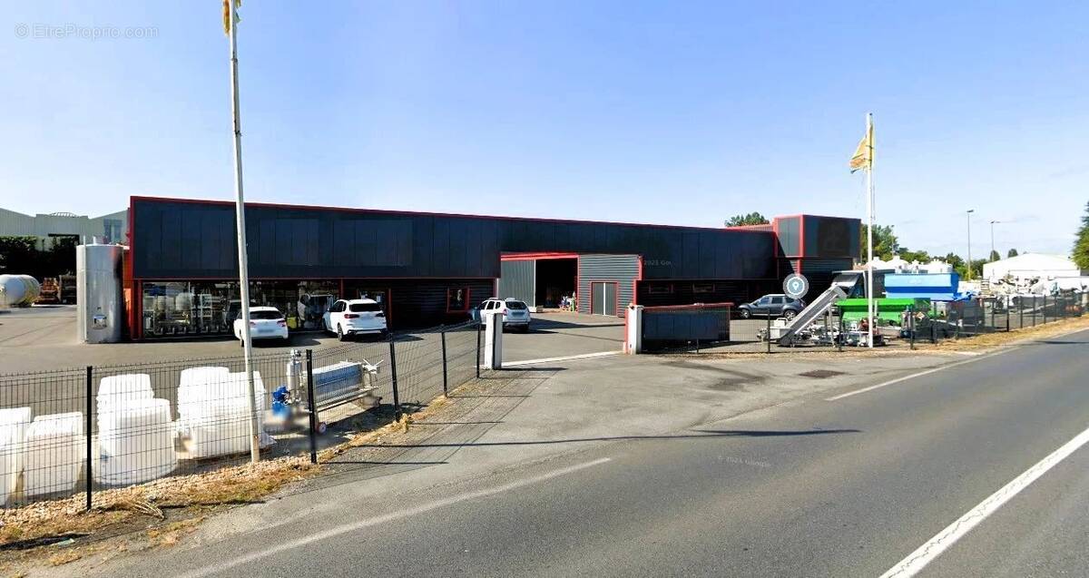 Commerce à PORT-SAINTE-FOY-ET-PONCHAPT