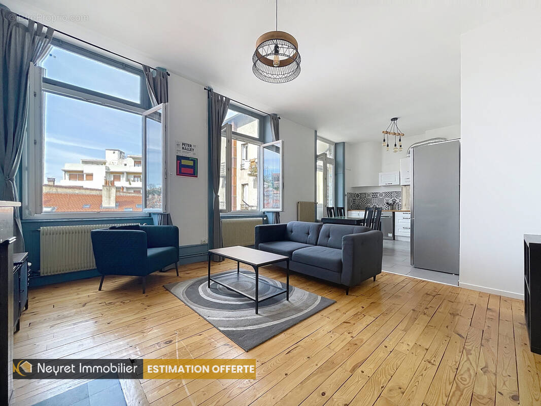 Appartement à SAINT-ETIENNE