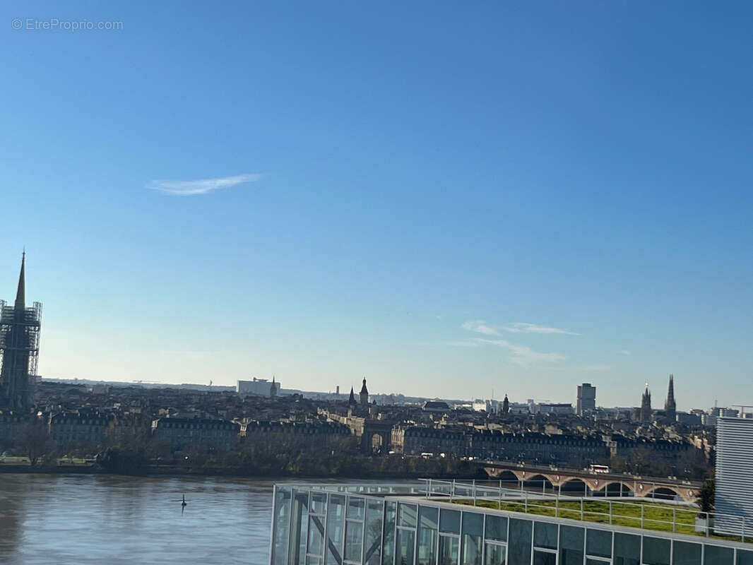 Appartement à BORDEAUX
