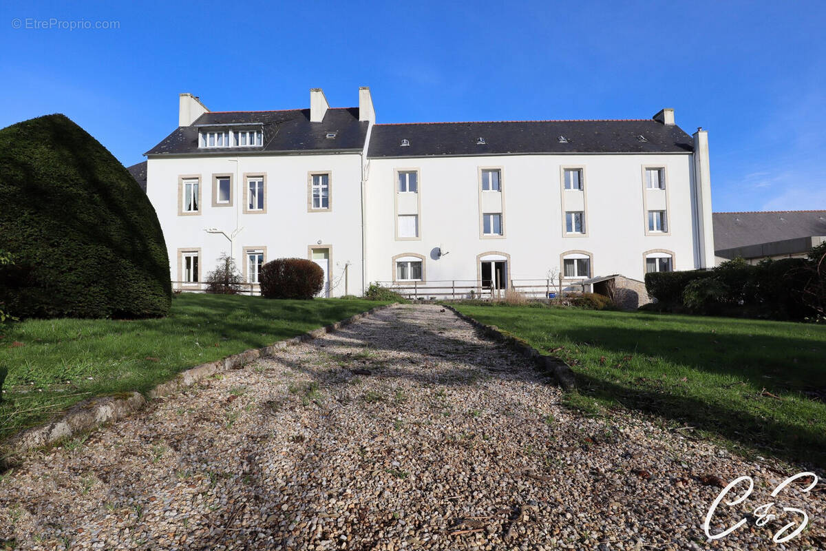 Maison à PLUGUFFAN