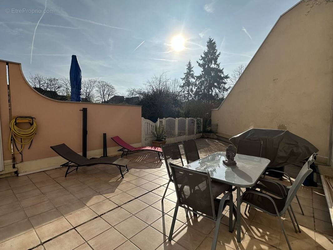 Appartement à NANDY