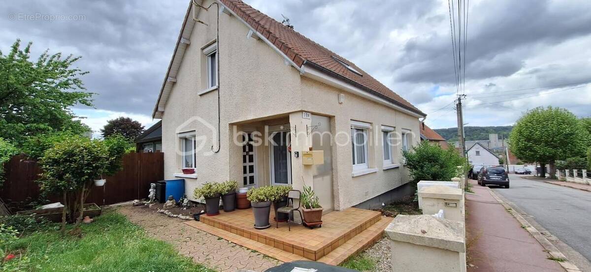 Maison à PETIT-COURONNE