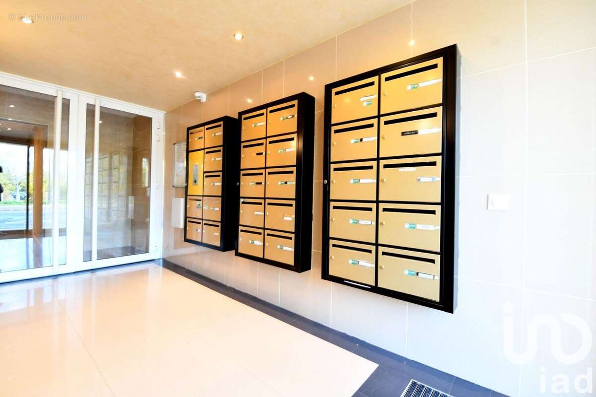 Photo 9 - Appartement à SAINT-REMY-LES-CHEVREUSE