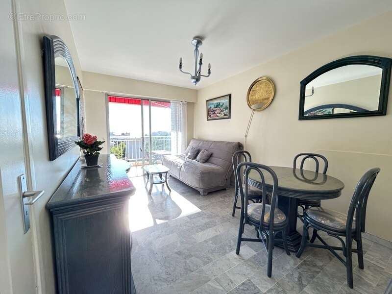 Appartement à CAGNES-SUR-MER