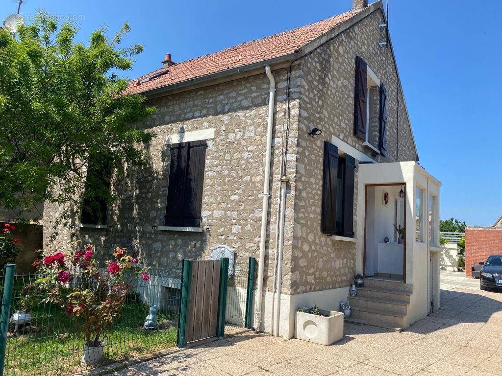 Maison à ANGERVILLE