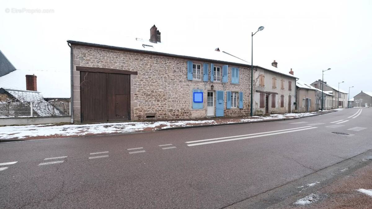 Maison à ARLEUF