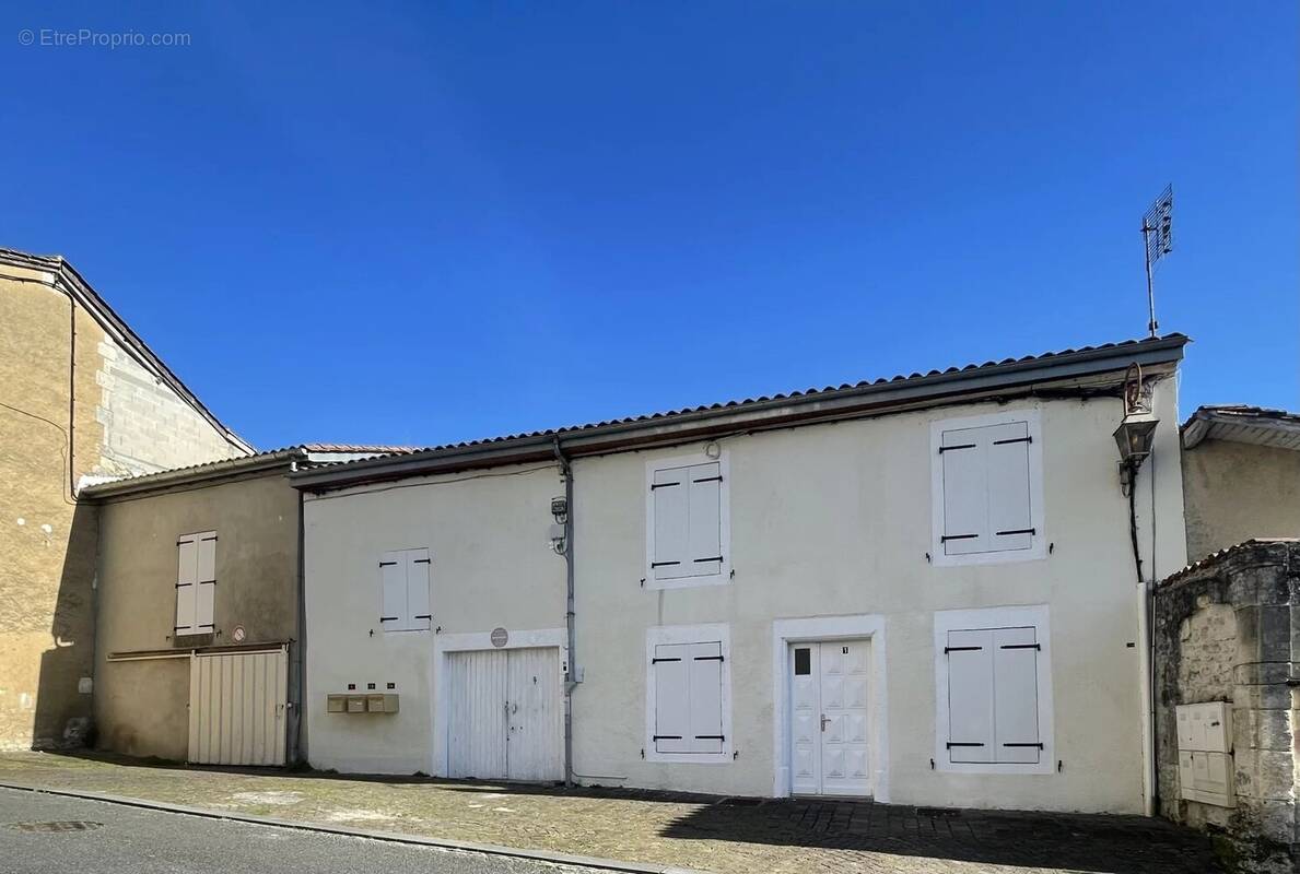 Appartement à VOULGEZAC