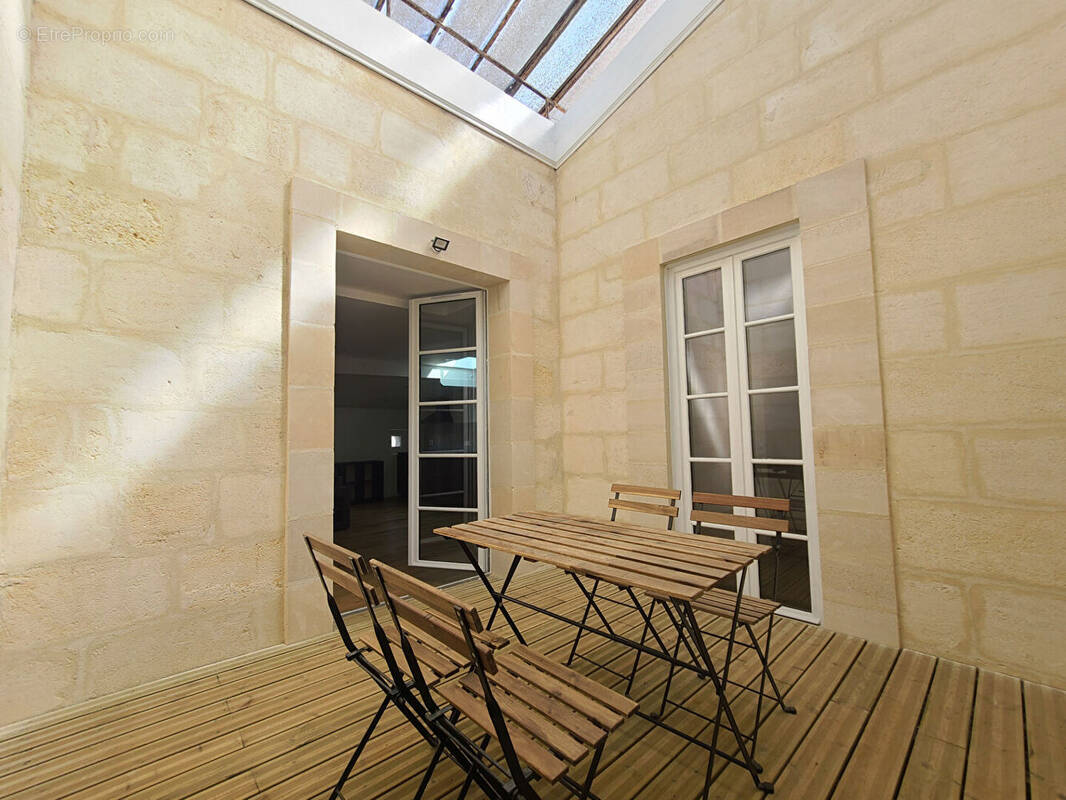Appartement à BORDEAUX