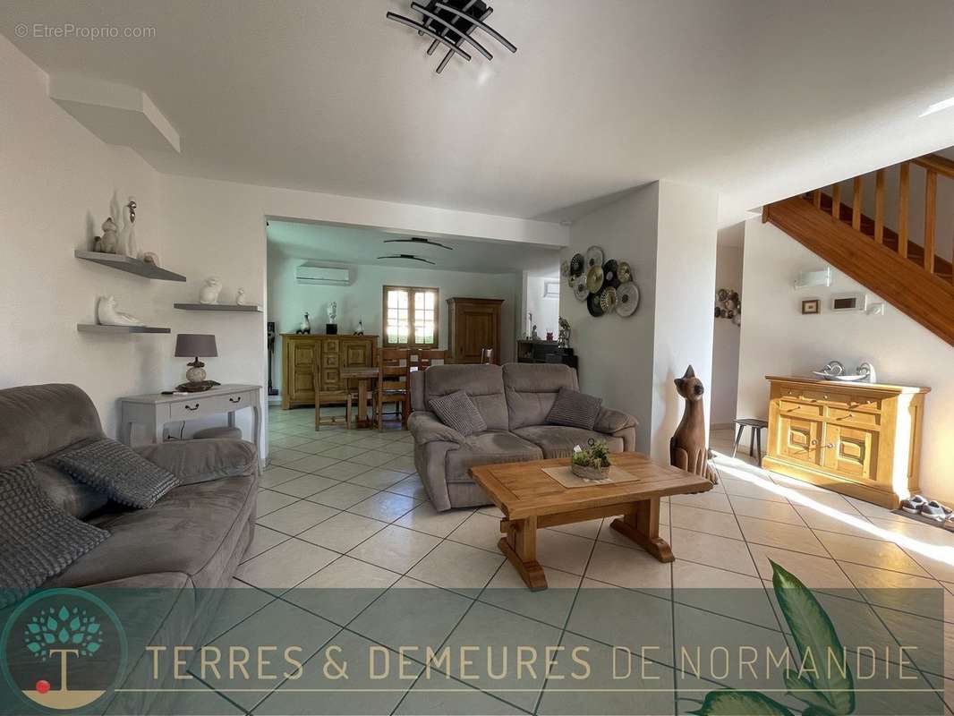Maison à NEUFCHATEL-EN-BRAY