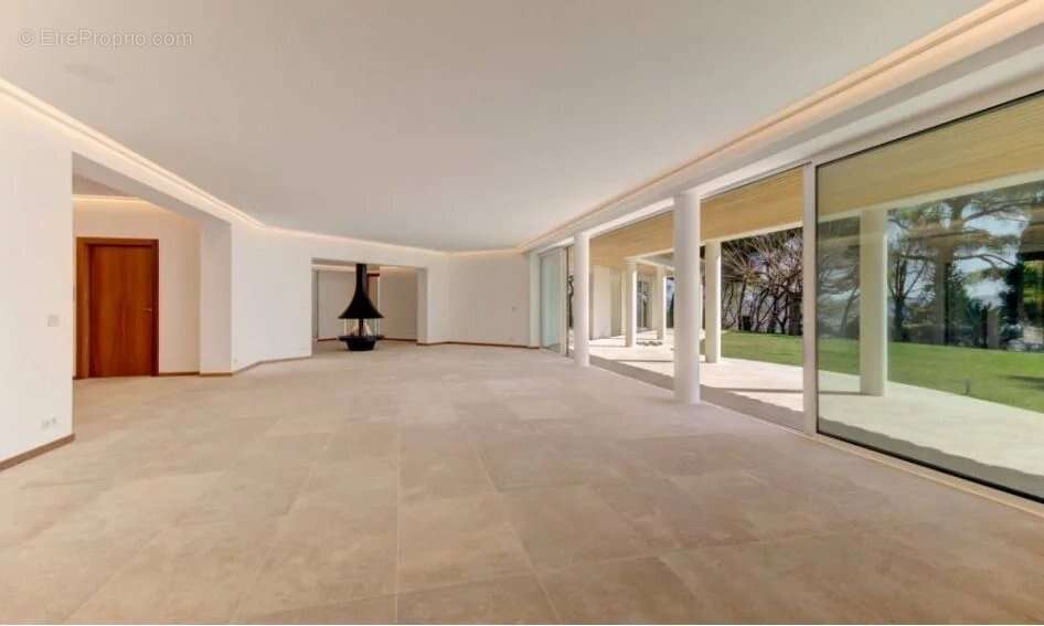 Maison à MOUGINS