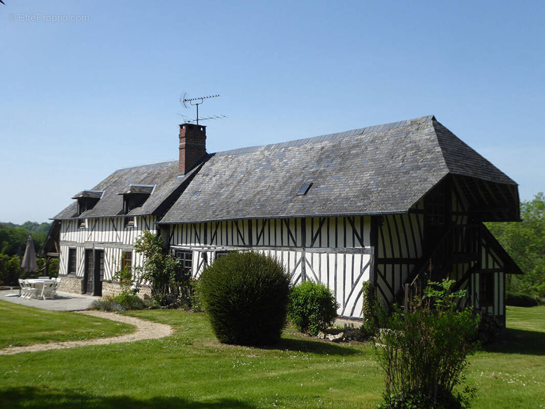 Maison à PONT-L&#039;EVEQUE