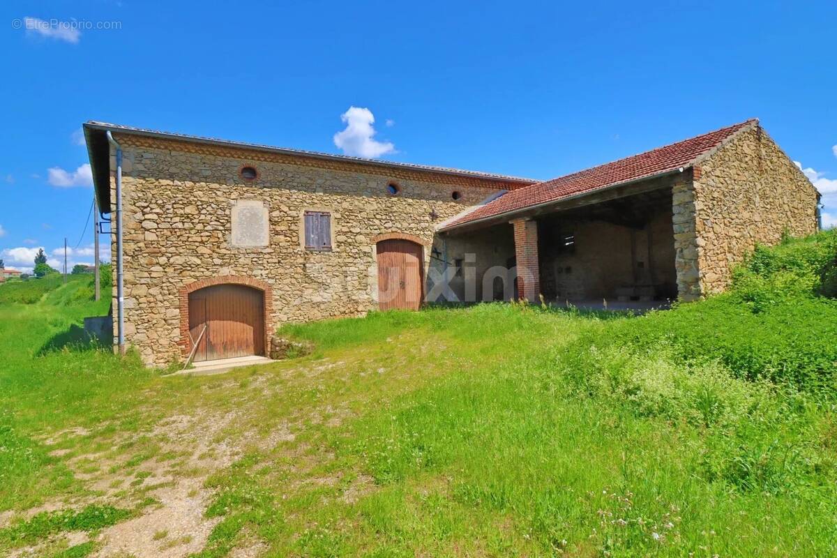 Maison à SERVES-SUR-RHONE