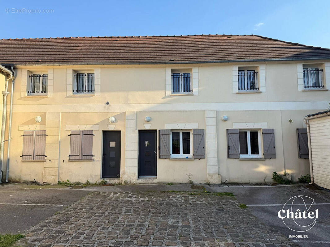 Appartement à PONT-SAINTE-MAXENCE