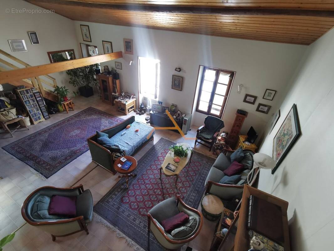 Appartement à DIEULEFIT