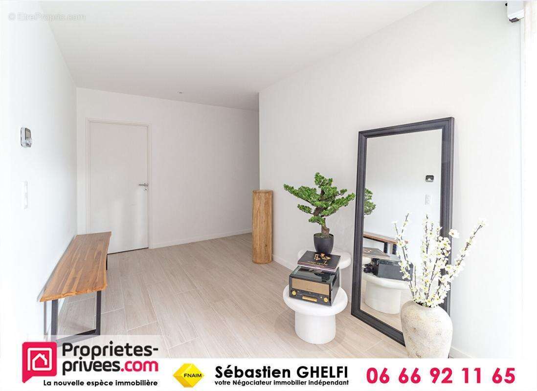 Maison à CONTRES