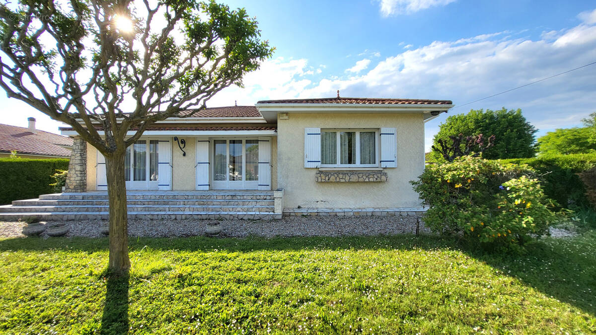 Maison à SAINT-ANDRE-DE-CUBZAC