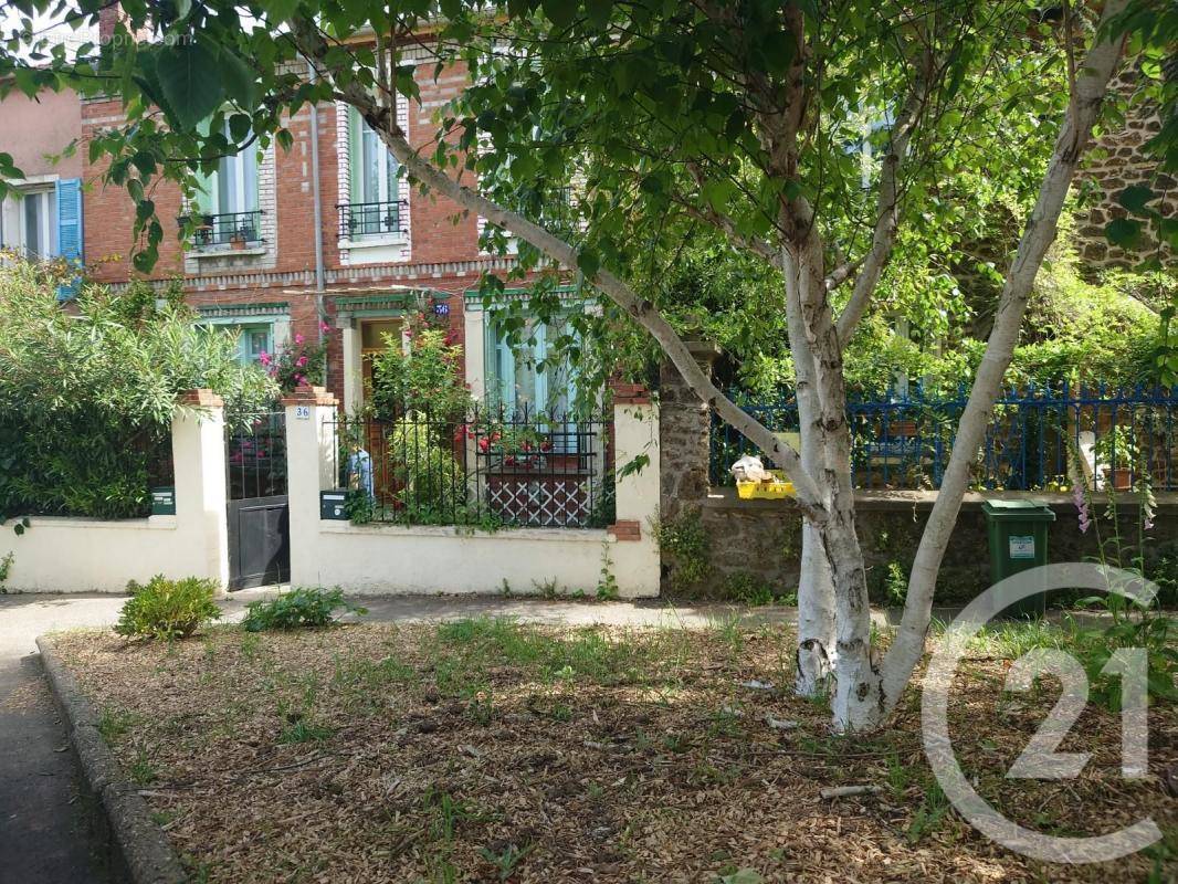Appartement à FONTENAY-SOUS-BOIS