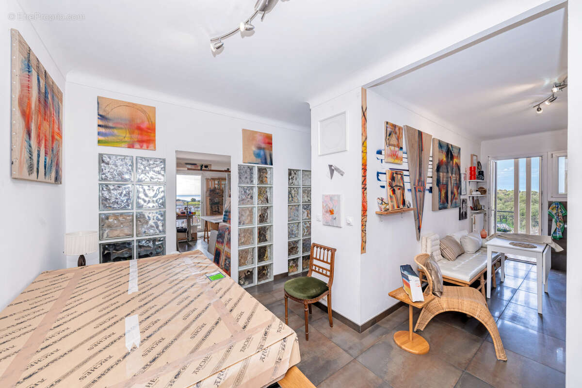 Appartement à VENCE