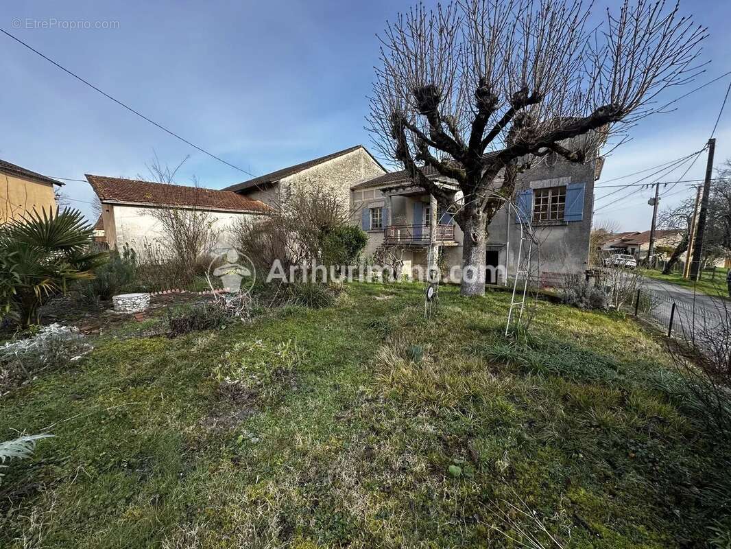 Maison à RIBERAC