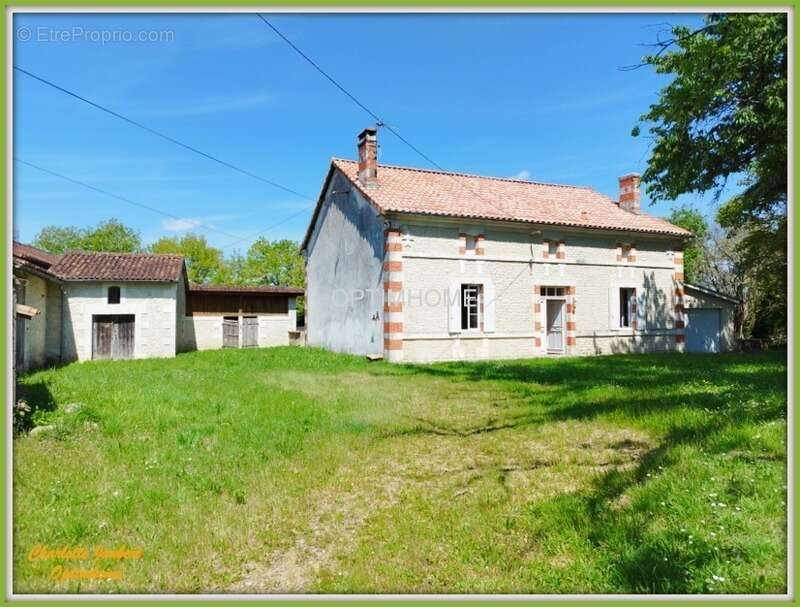 Maison à CHALAIS