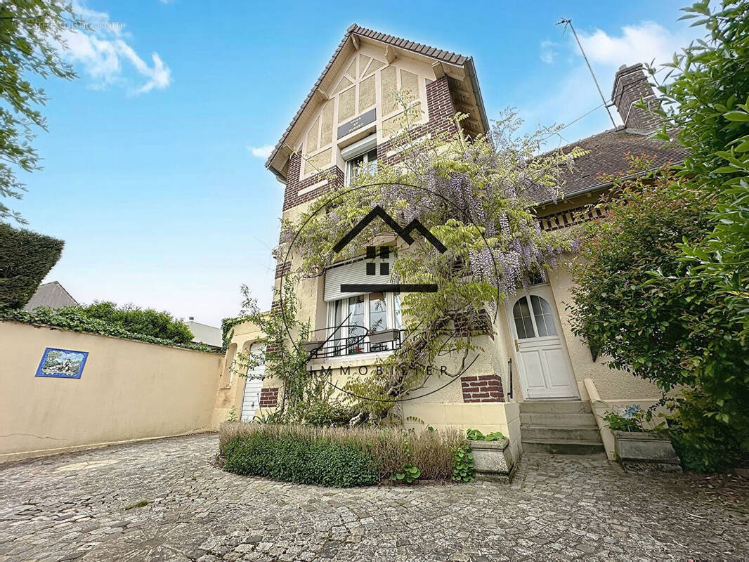 Maison à FITZ-JAMES