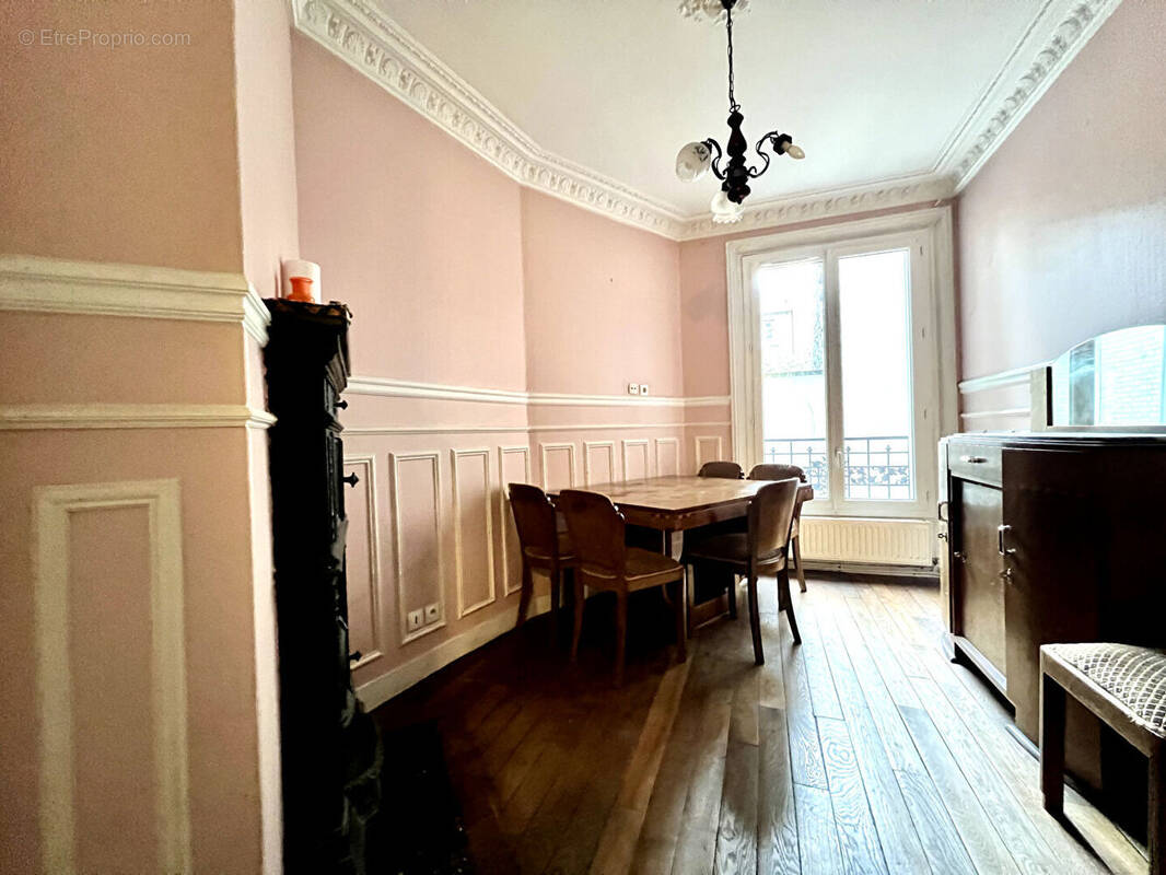 Appartement à PARIS-18E