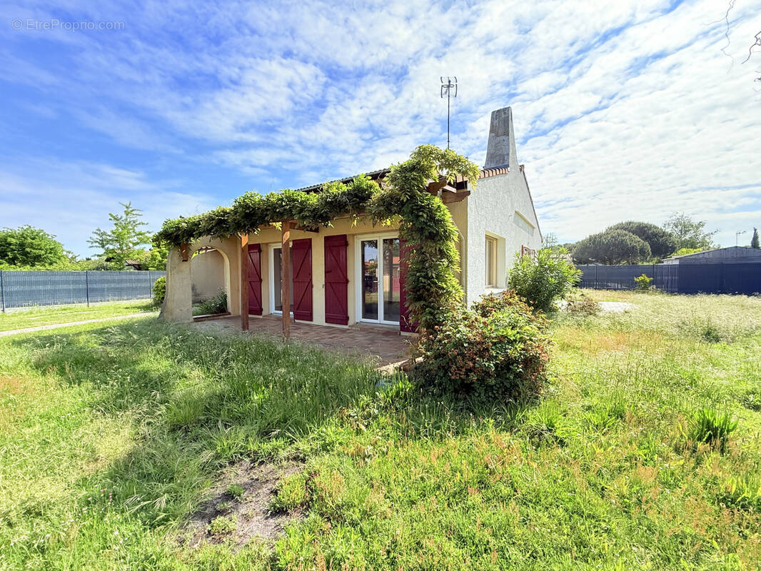 Maison à ARES