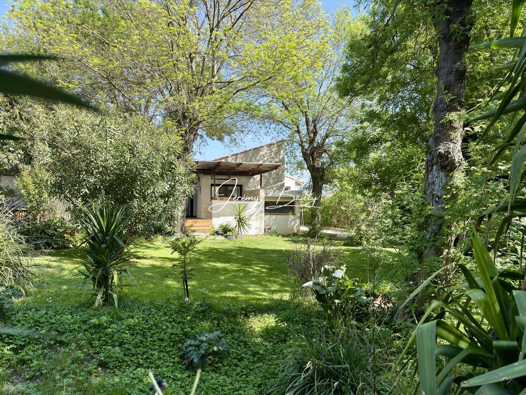 Maison à PEZILLA-LA-RIVIERE