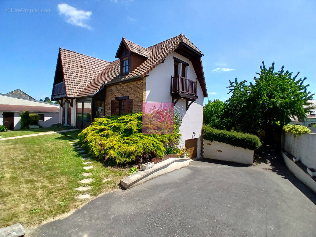 Maison à BRETEUIL