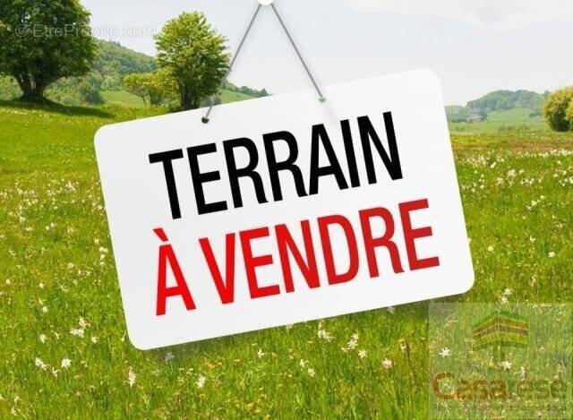 Terrain à SAINT-PIERRE-DE-PLESGUEN