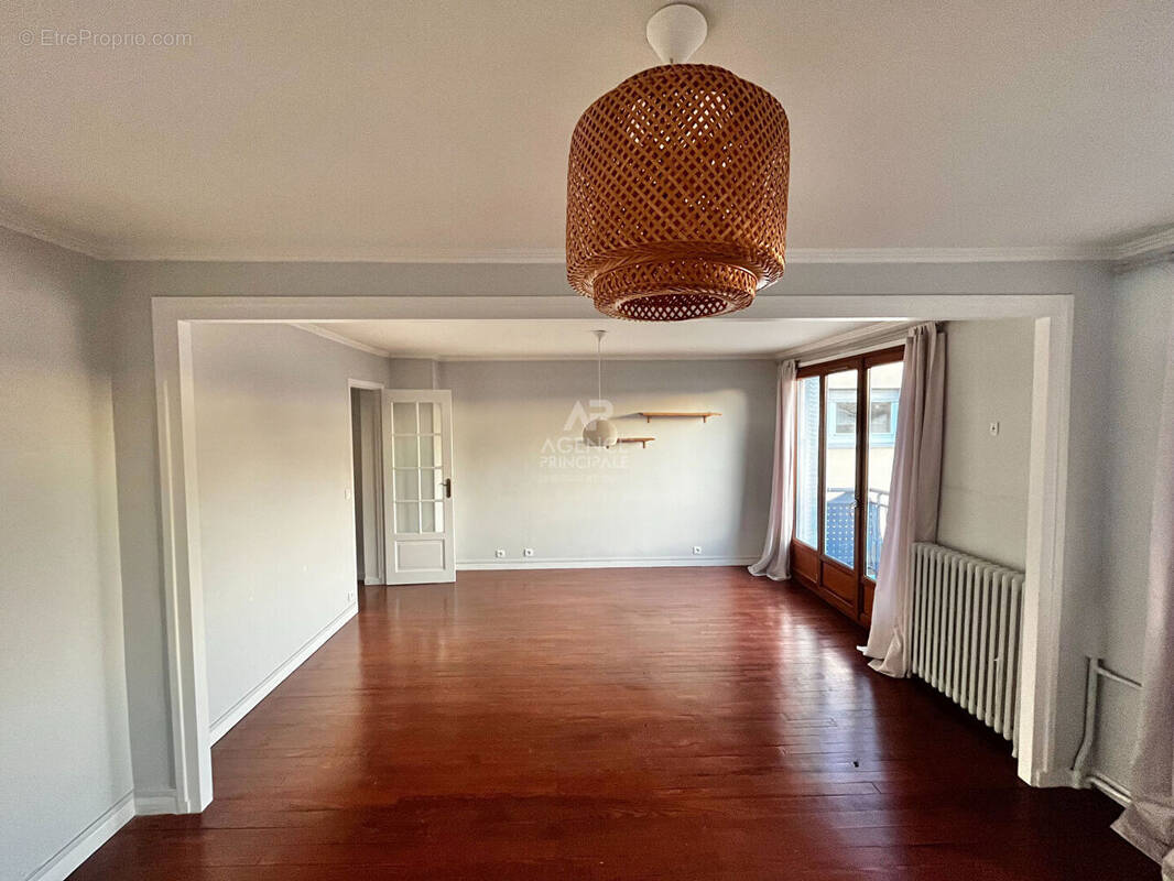 Appartement à MAISONS-LAFFITTE