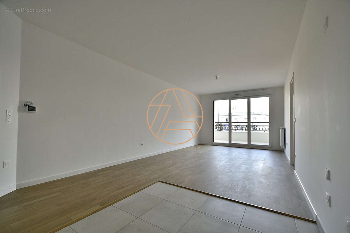 Appartement à SAINT-MAUR-DES-FOSSES