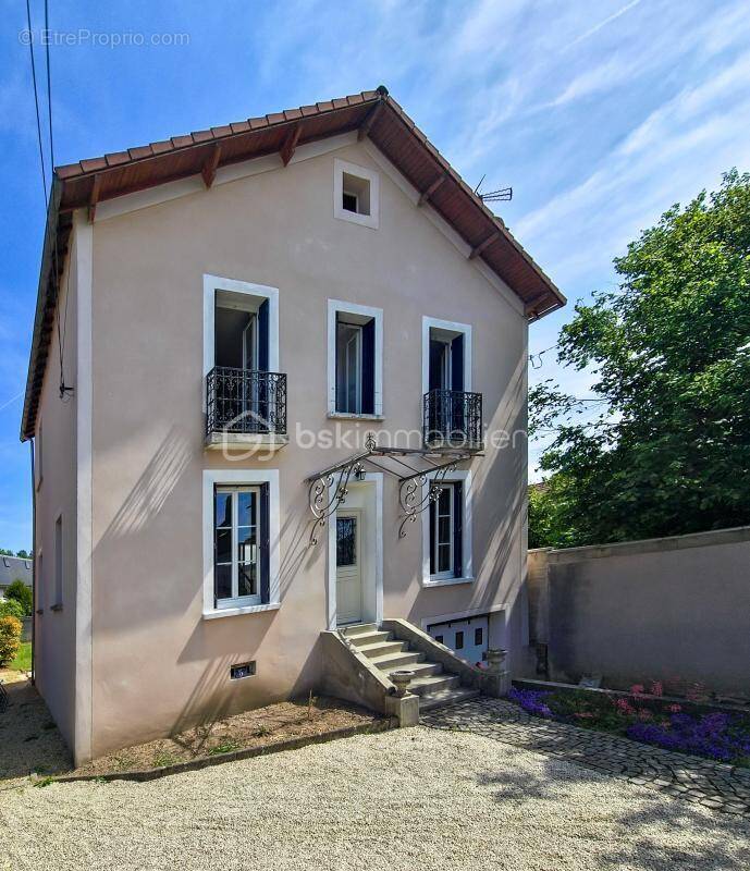 Maison à VILLIERS-SUR-MARNE
