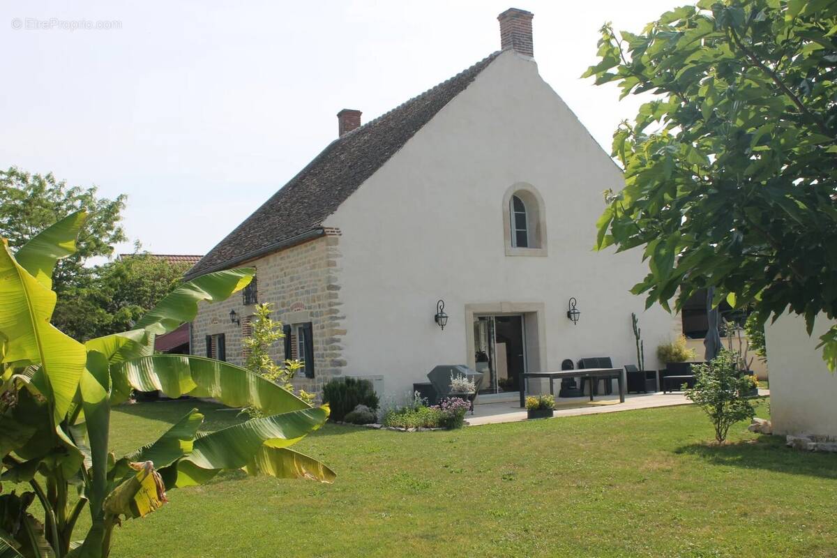 Maison à SEURRE