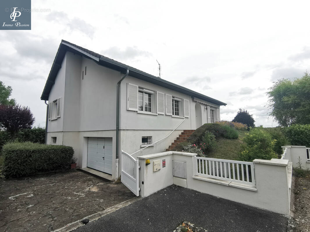 Maison à VAROIS-ET-CHAIGNOT