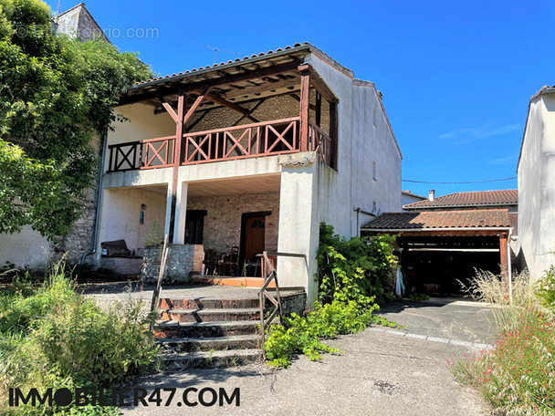 Maison à MONCLAR