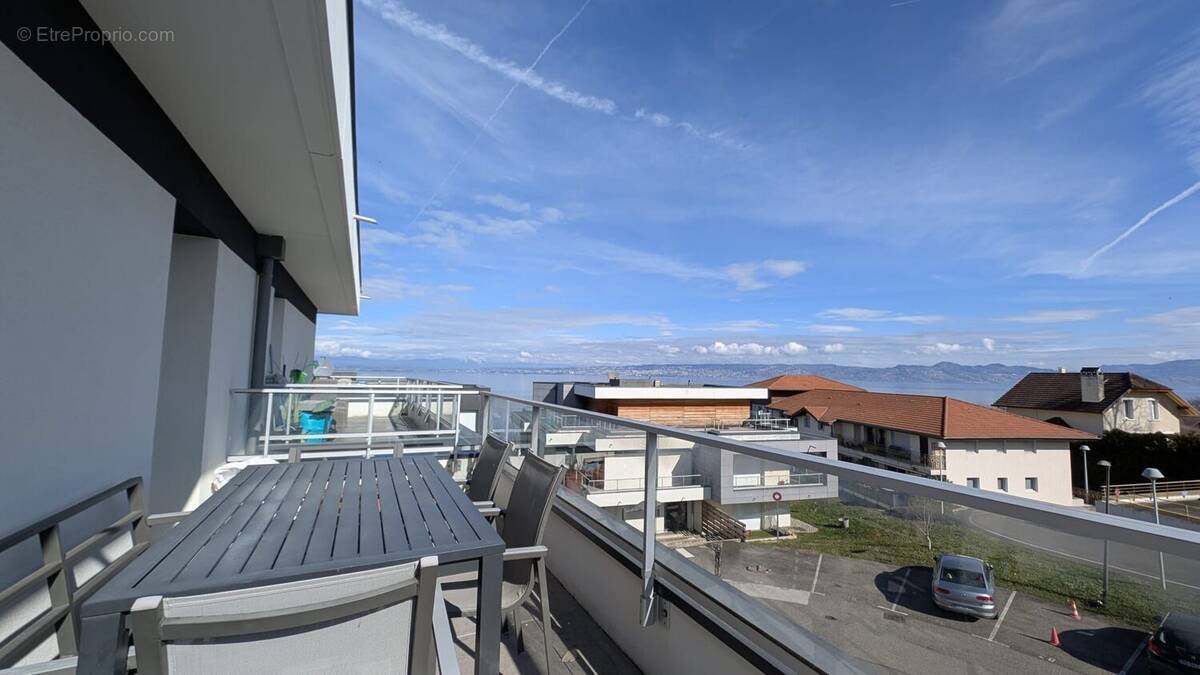 Appartement à EVIAN-LES-BAINS