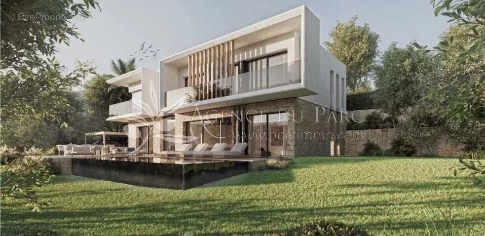 Maison à VALLAURIS