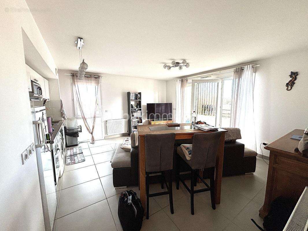 Appartement à JUVIGNAC
