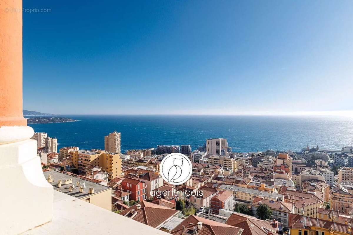 Appartement à BEAUSOLEIL