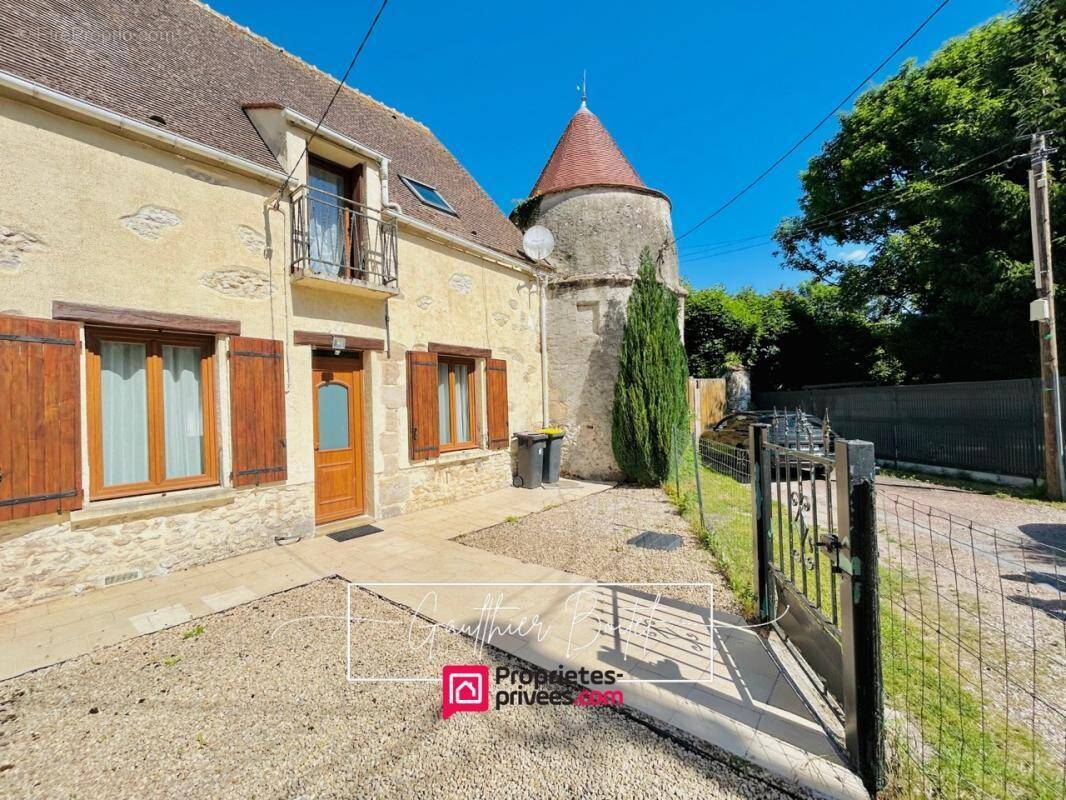 Maison à ROZAY-EN-BRIE