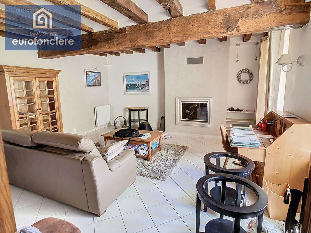 Maison à AIX-EN-OTHE