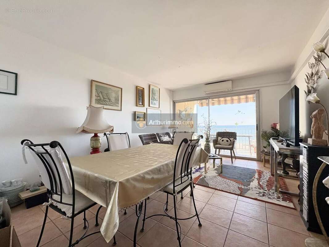 Appartement à FREJUS