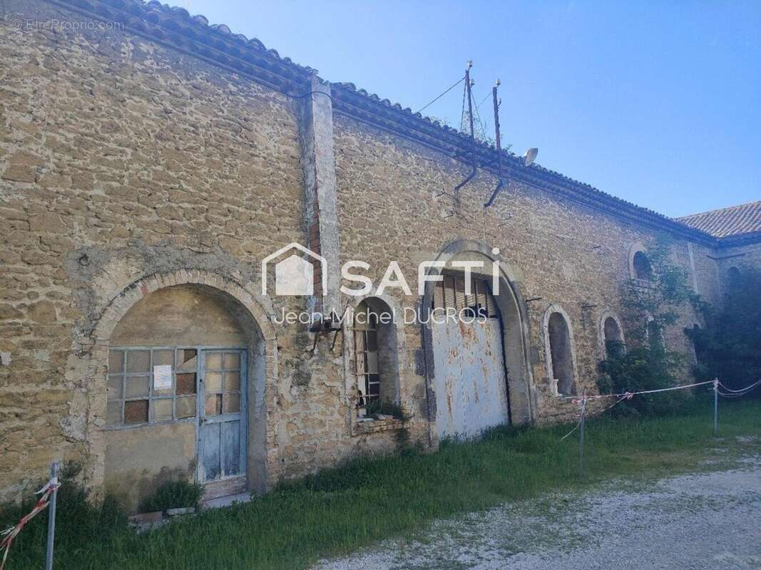 Photo 8 - Appartement à ENTRAIGUES-SUR-LA-SORGUE